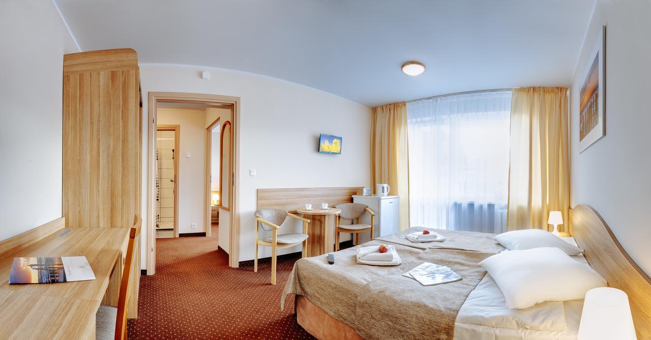 Osrodek Wypoczynkowy Varsowia Hotell Międzywodzie Exteriör bild