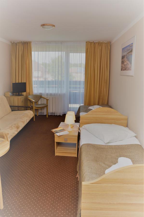 Osrodek Wypoczynkowy Varsowia Hotell Międzywodzie Exteriör bild